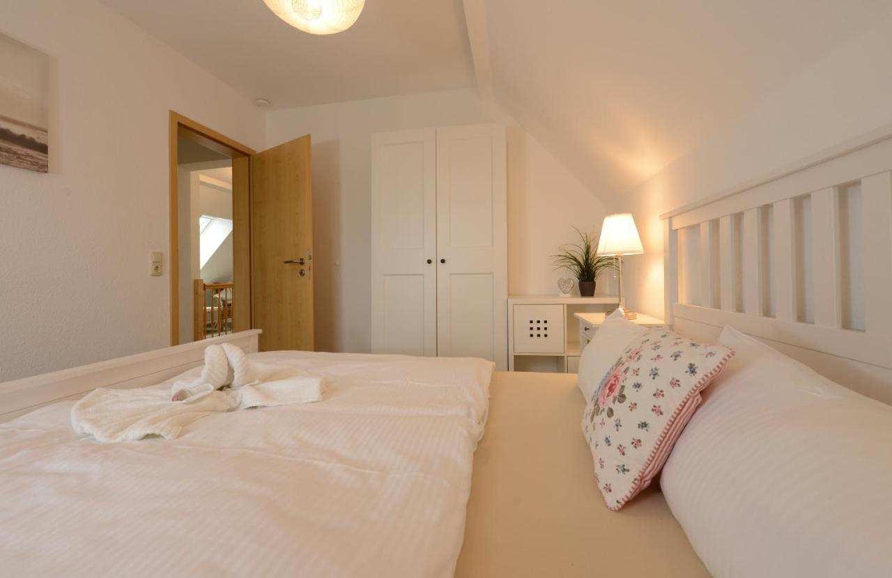 Ferienwohnung Seestern Fuer 6 Personen Mit Kamin & Terrasse Boltenhagen Kültér fotó
