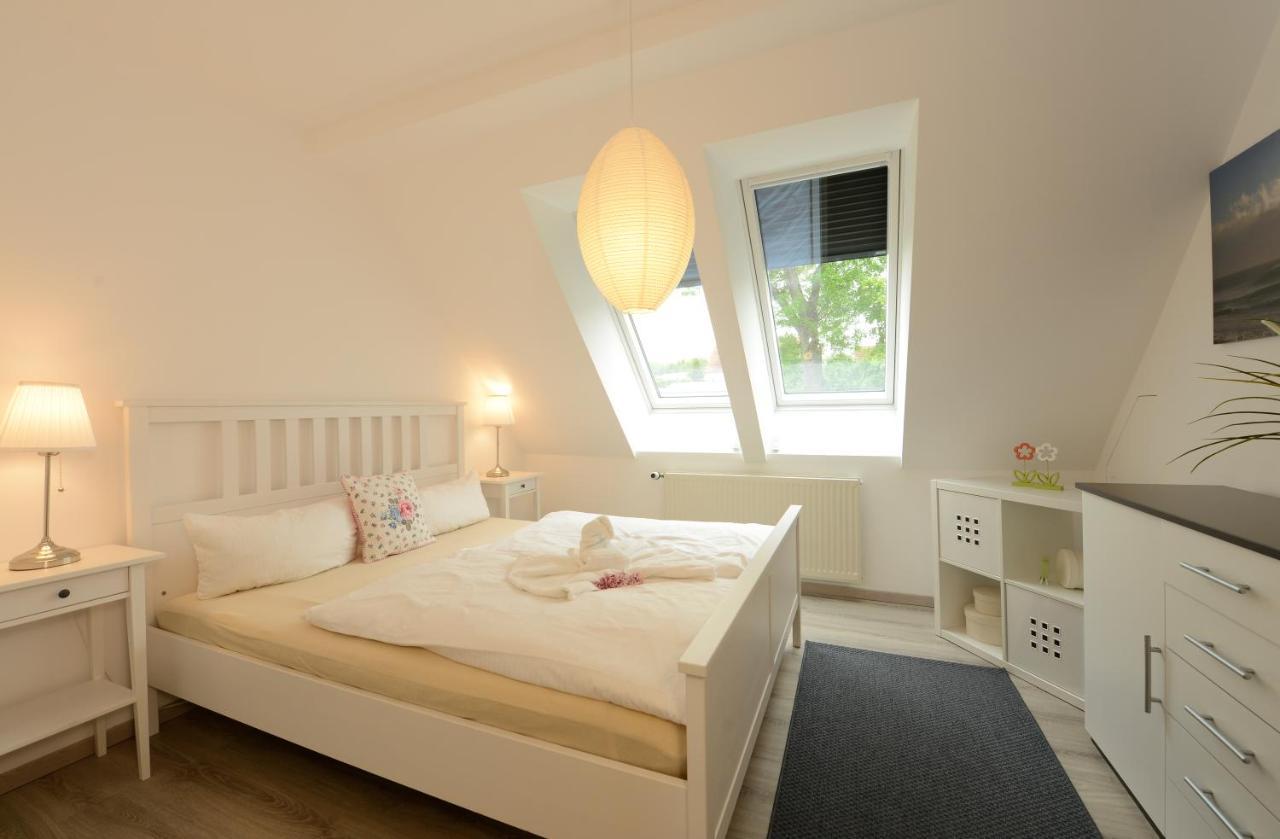 Ferienwohnung Seestern Fuer 6 Personen Mit Kamin & Terrasse Boltenhagen Kültér fotó